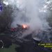 Un momento del incendio en el asentamiento de Casa Lola, en el que falleció un hombre tras sufrir quemaduras en el 90 por ciento de su cuerpo.