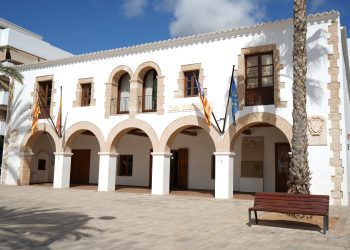 Ayuntamiento de Santa Eulària.