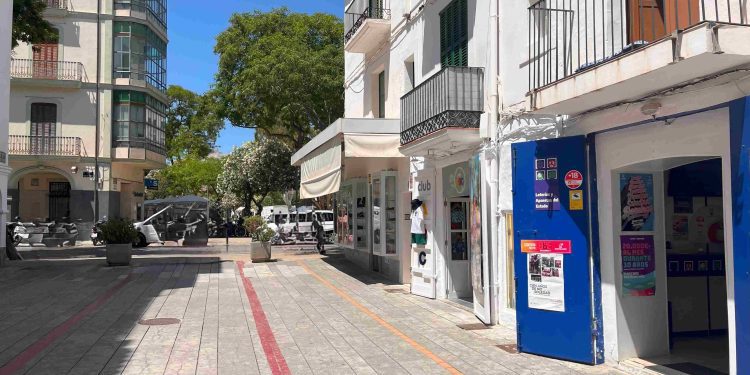 Administración de Loterías número 2 de Ibiza, situada en el número 8 de la calle Bisbe Torres de la Marina de la ciudad de Ibiza.