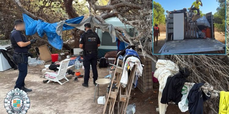 Una imagen compartida por la Policía Local de Sant Josep del asentamiento desmantelado.