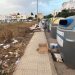 Imagen de suciedad en el entorno de contenedores de residuos en el barrio de Can Bonet. Imagen compartida por AAVV Can Bonet.