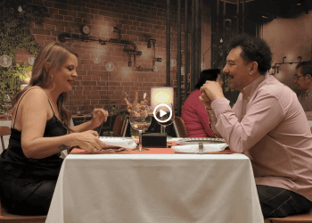 Un momento de la cita entre Nuria y Roberto