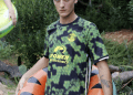 Una imagen de Braindead con la nueva camiseta de la UD Ibiza que ni aparecía etiquetada en la publicación, que ha sido editada varias veces.