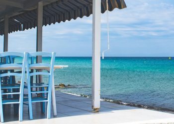 Imagen de archivo de un restaurante de playa. Foto de Nadia Hristova