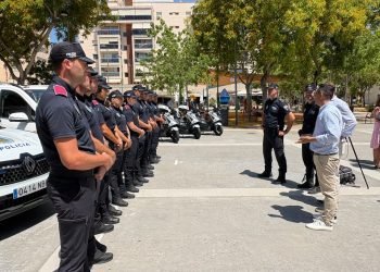 Imagen de archivo de una recepción a agentes de la policía local.