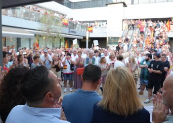 Imagen de la concentración en Ibiza, donde Rafael Triguero leyó el manifiesto. Foto: Ayto. Ibiza