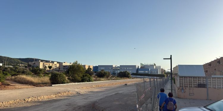 Imagen de los terrenos donde se levantará el nuevo centro educativo