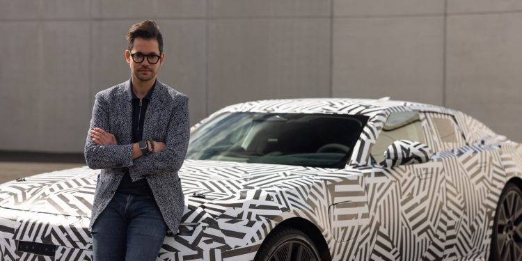 Joan Serra, ingeniero ibicenco en lo más alto de Jaguar que protagoniza la campaña de lanzamiento del nuevo Type 01. Cedida